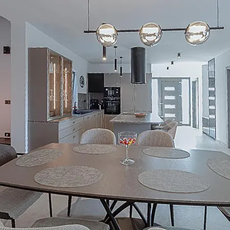 Magnolia Villa *