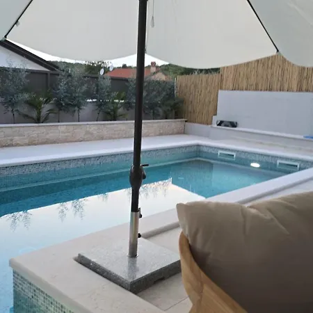 Magnolia Vila Sorici
